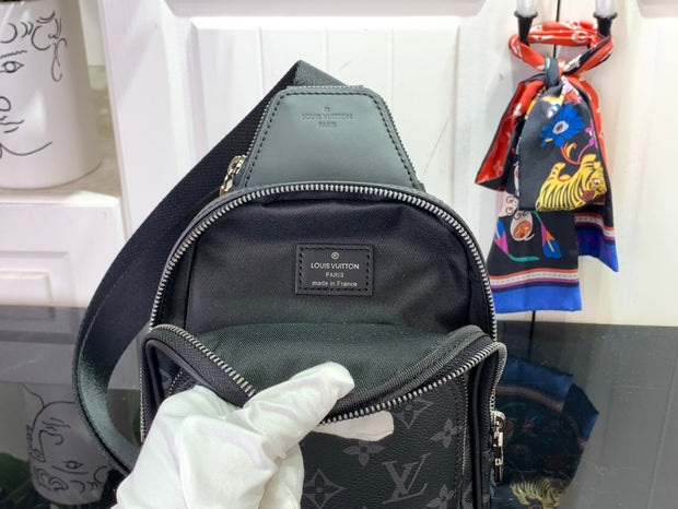 LV Avenue Slingbag PM