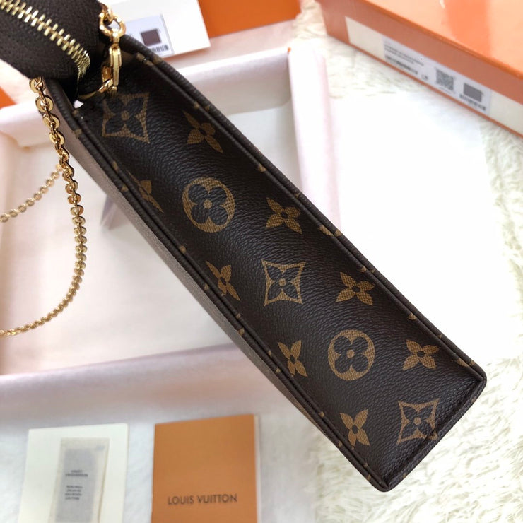 Pochette Vuitton