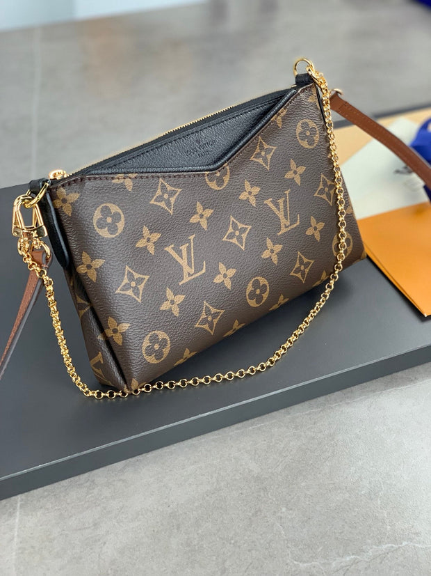 Monogram  Bag Lv