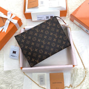 Pochette Vuitton